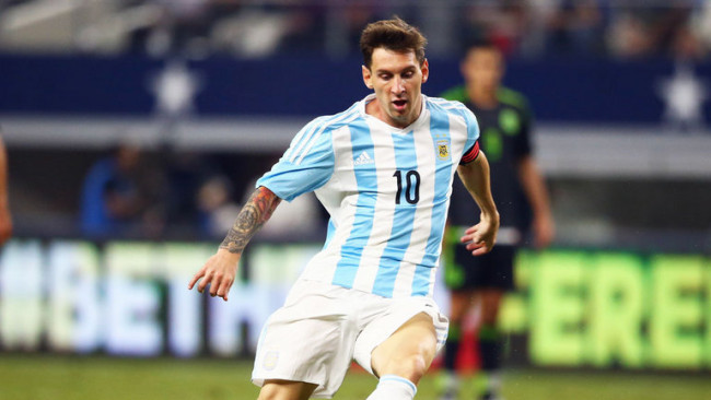lionel-messi-argentina-mexico-messi-on-the-ball_3463710